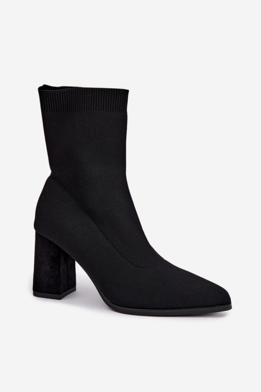 Soojad naiste ankle boots libiseva mudeliga, must