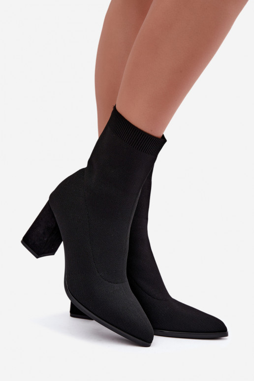 Soojad naiste ankle boots libiseva mudeliga, must