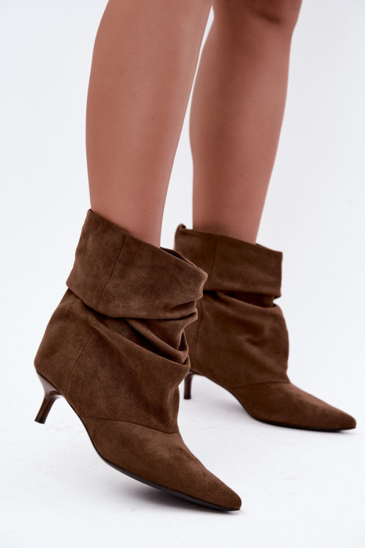 Khaki slip-on ankle saapad kontsaga Loralia