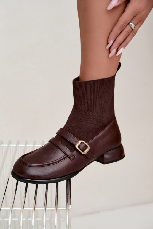 Anklets sokkidega varrukatega pruunid