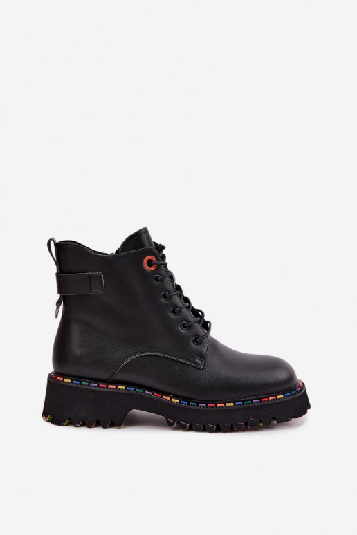Kunstnahast tööde ankle boots Artiker musta värviga