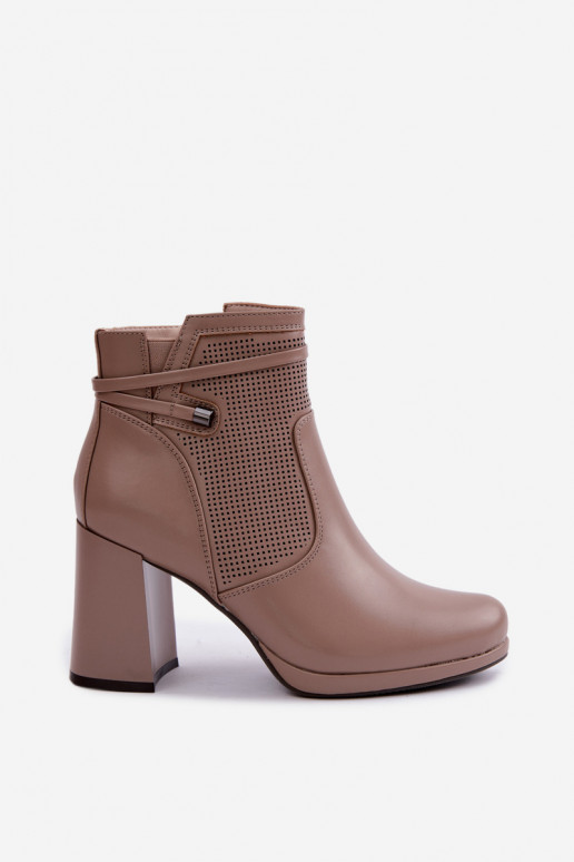 Kunstnahast soojaid ankle boots kontsaga sandi värviga