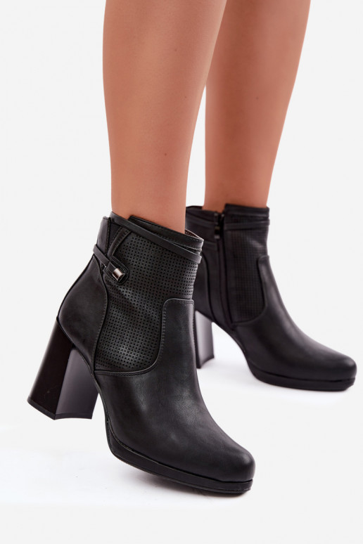 Kunstnahast soojaid ankle boots kontsaga musta värviga