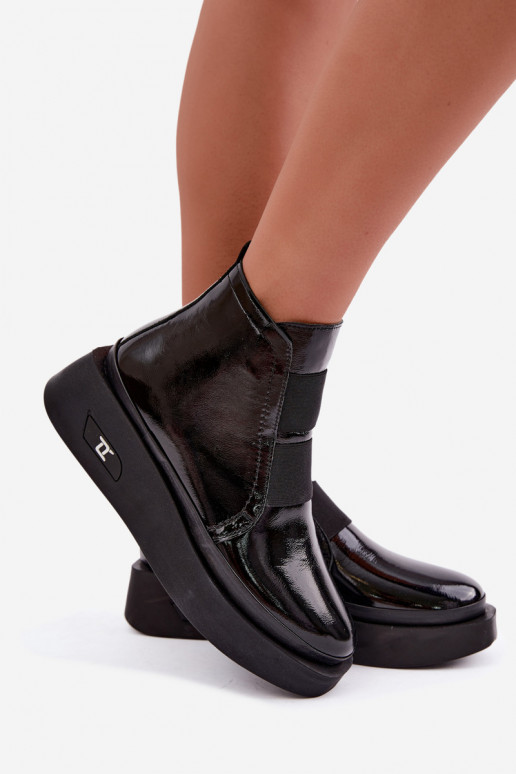 Mustad nahast soojad ankle boots platvormiga ja lakiefektiga Artiker 55C0820
