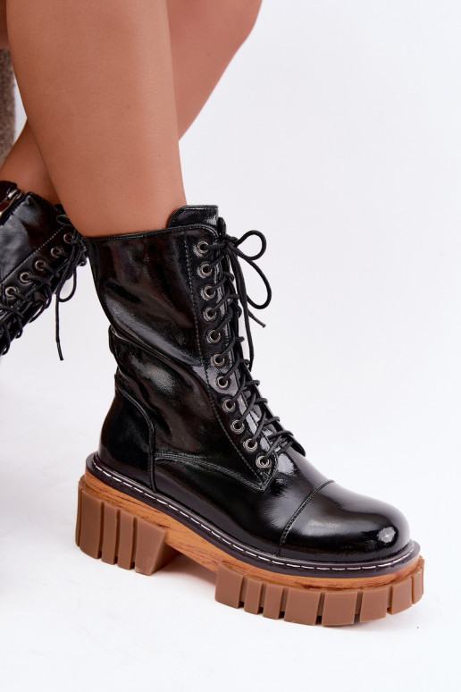 Mustad nahast soojad töö ankle boots lakiefektiga Artiker 49C0344