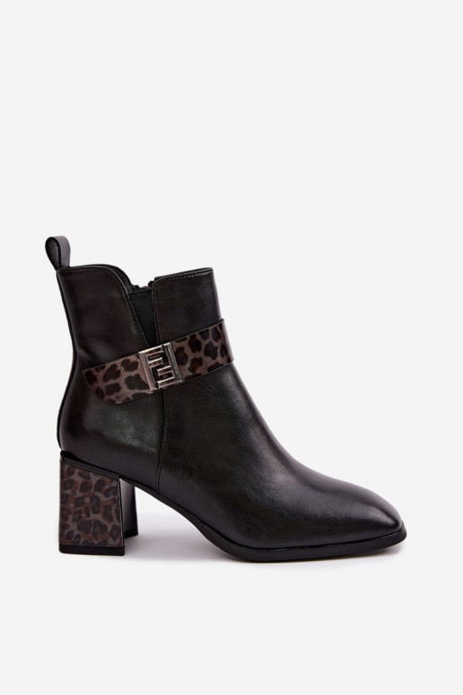 Naise soojaid ankle boots dekoratiivsete rihmadega Artiker 57C0008 mustas värvuses
