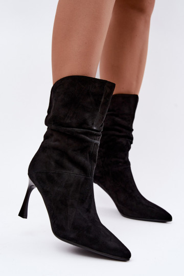 ankle boots kunstsuede õhukeste kontsadega soojustatud volangidega D&A JC62-1038 mustas värv