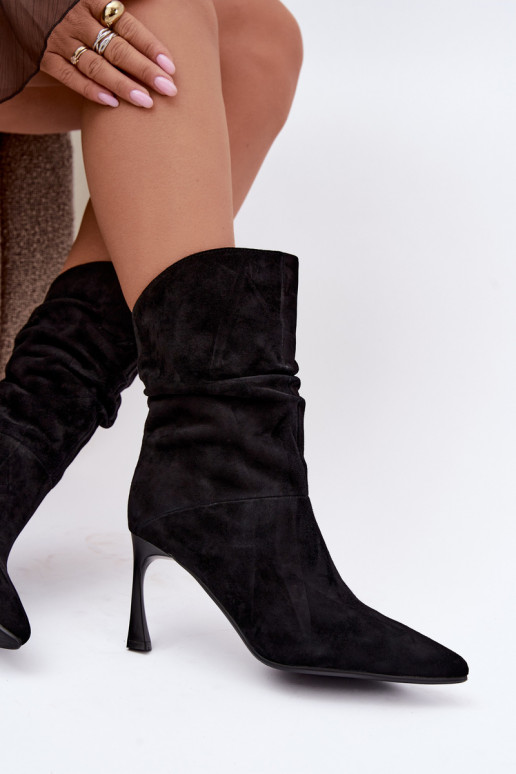 ankle boots kunstsuede õhukeste kontsadega soojustatud volangidega D&A JC62-1038 mustas värv