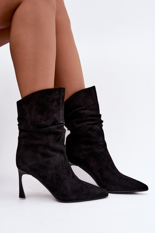 ankle boots kunstsuede õhukeste kontsadega soojustatud volangidega D&A JC62-1038 mustas värv