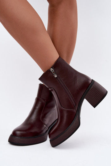 Nahast voodriga saapad kontsaga D&A CR62-3369 burgundia