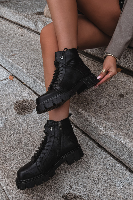 naiste ankle boots platvormiga D&A JC62-1044 mustas värv