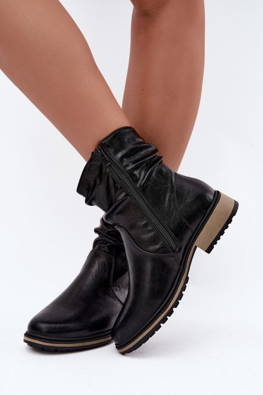 Soojad naiste ankle boots kortsudega mustas