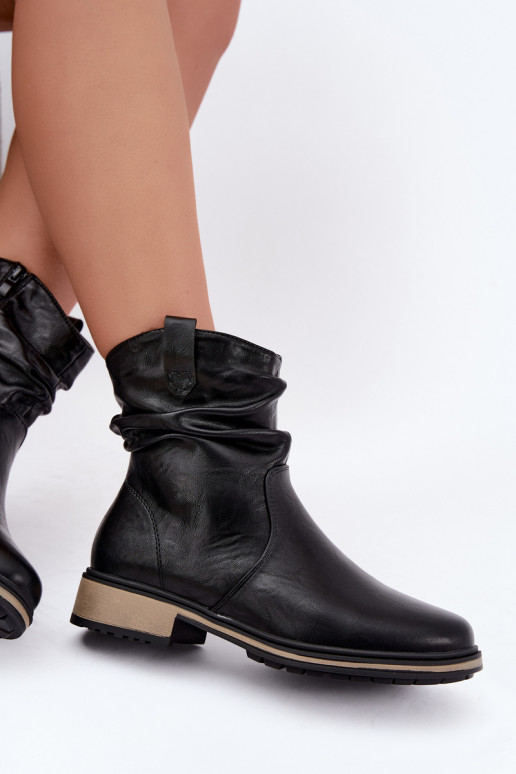 Soojad naiste ankle boots kortsudega mustas