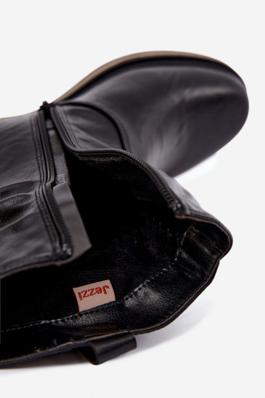 Soojad naiste ankle boots kortsudega mustas