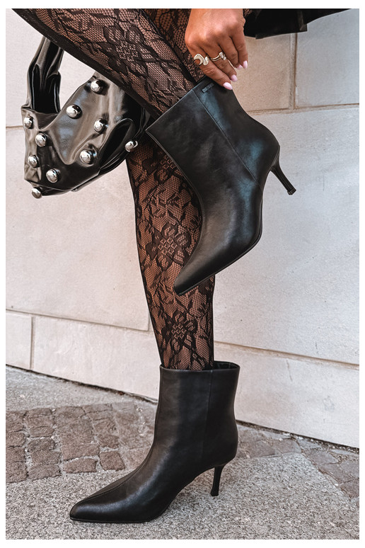 Ankle boots õhukeste kontsade ja soojustusega, slip-on Big Star UU274494 must
