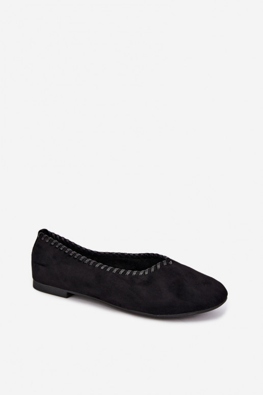 Mustad balletkingad koos kootud detailiga Talessa