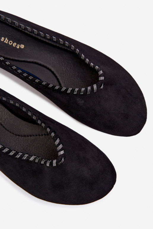 Mustad balletkingad koos kootud detailiga Talessa