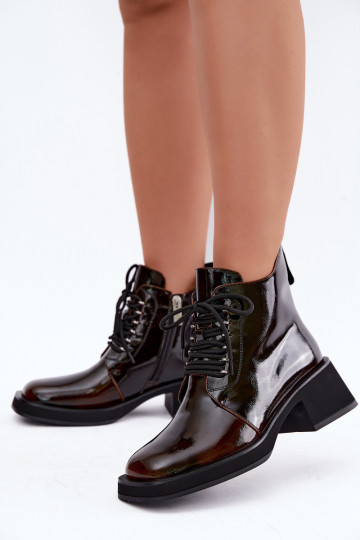 Tehisnaha soojendusega ankle boots lakiefektiga Klocke GOE UU2N4128 tumepruun 2