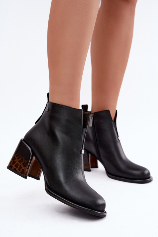 Tehisnaha naiste soojendusega ankle boots kontsad GOE UU2N4204 mustad