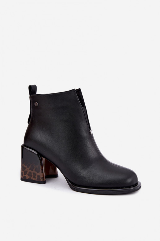 Tehisnaha naiste soojendusega ankle boots kontsad GOE UU2N4204 mustad