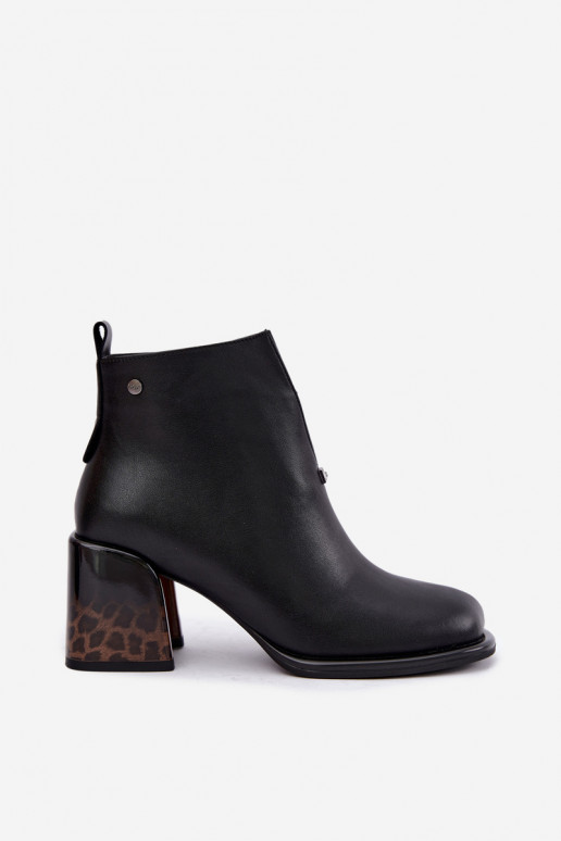Tehisnaha naiste soojendusega ankle boots kontsad GOE UU2N4204 mustad
