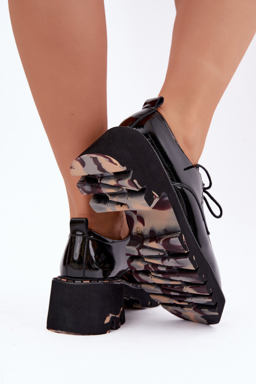 Läikivad nahk naiste loaferid Klocke Artiker 59C0279 mustad