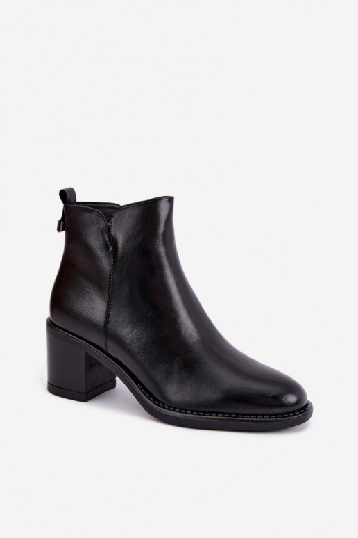 Isolatsiooniga ankle boots kontsadega mustas värvuses Vinceza 58650