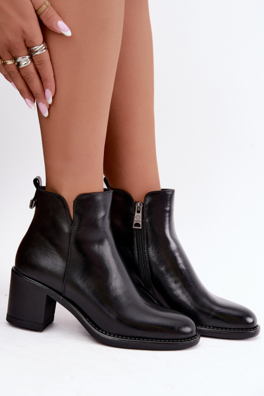 Isolatsiooniga ankle boots kontsadega mustas värvuses Vinceza 58650