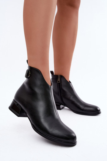 Isolatsiooniga ankle boots dekoratiivsete rihmadega mustas värvuses Vinceza 58692 2