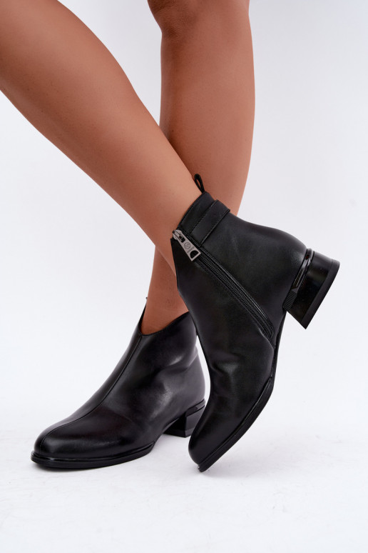 Isolatsiooniga ankle boots dekoratiivsete rihmadega mustas värvuses Vinceza 58692