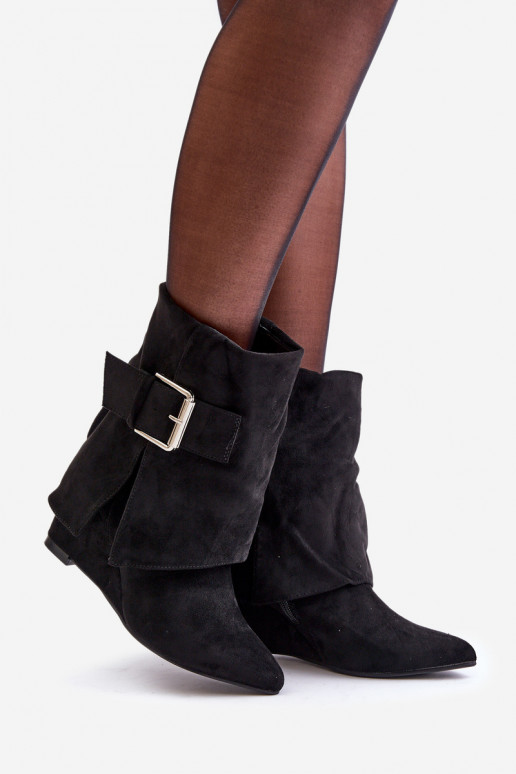 Kä ankle boots platvormiga ja klambrite kunstsuede mustad Vortinia