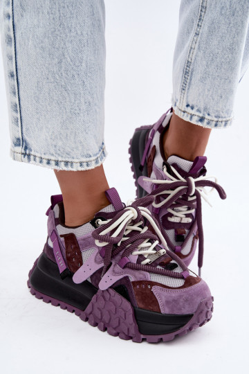 Lillad kunstsuede spordijalatsid platvormiga GOE UU2N4016