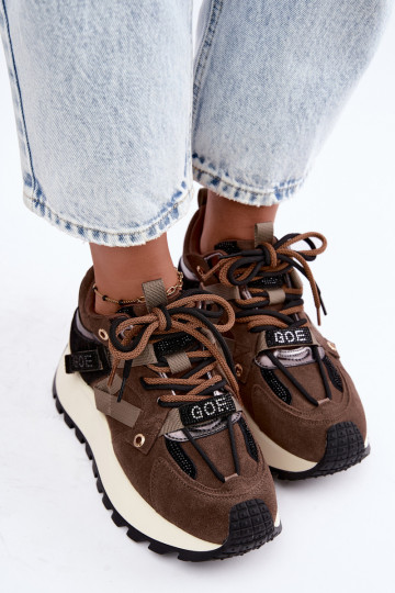 Pruunid kunstsuede spordijalatsid platvormiga GOE UU2N4001