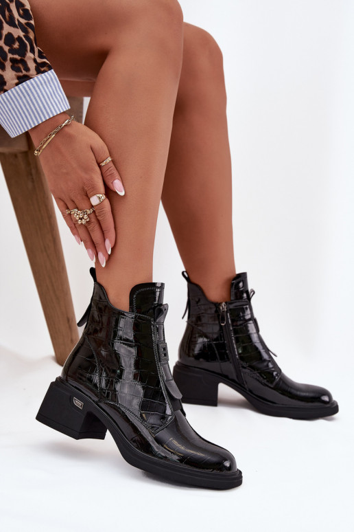 Nahknaiste ankle boots koos reljeefse detailiga mustad Lorenza