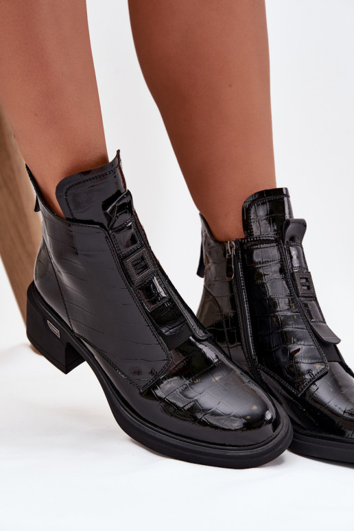 Nahknaiste ankle boots koos reljeefse detailiga mustad Lorenza