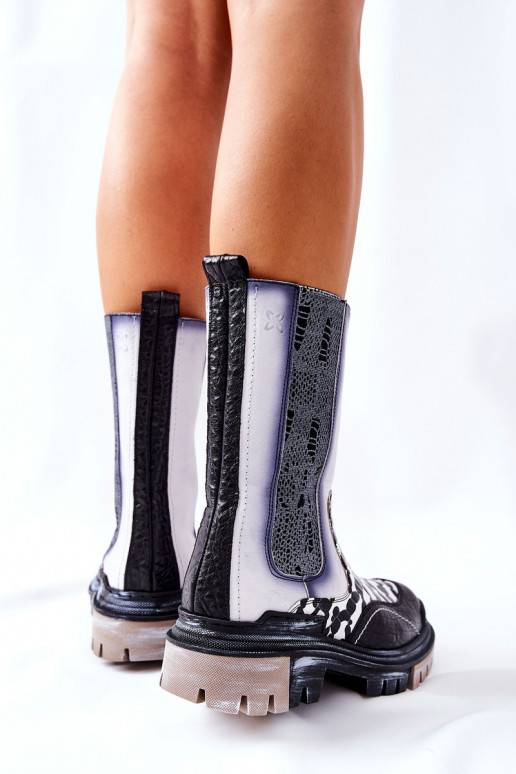 Naiste poolsaapad  -valget värvi... Naiste poolsaapad  -valget värvi...