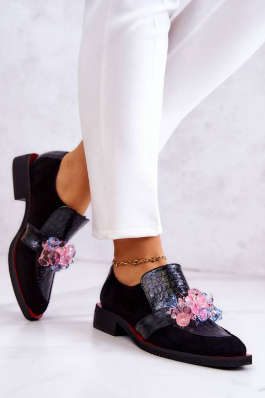 Seemisnakhsed jalatsid kaunistustega... Seemisnakhsed jalatsid kaunistustega...