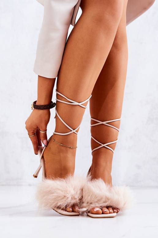 Sandaalid kõrge jämeda kontsaga...