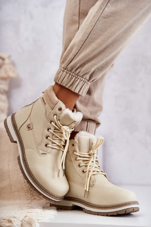 Naiste poolsaapad jalanõud beeži... Naiste poolsaapad jalanõud beeži...