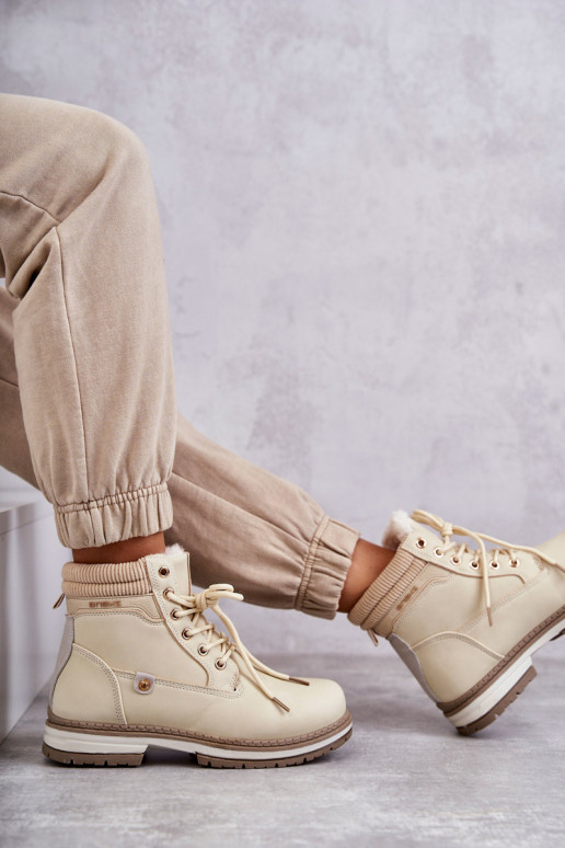 Naiste poolsaapad jalanõud beeži... Naiste poolsaapad jalanõud beeži...