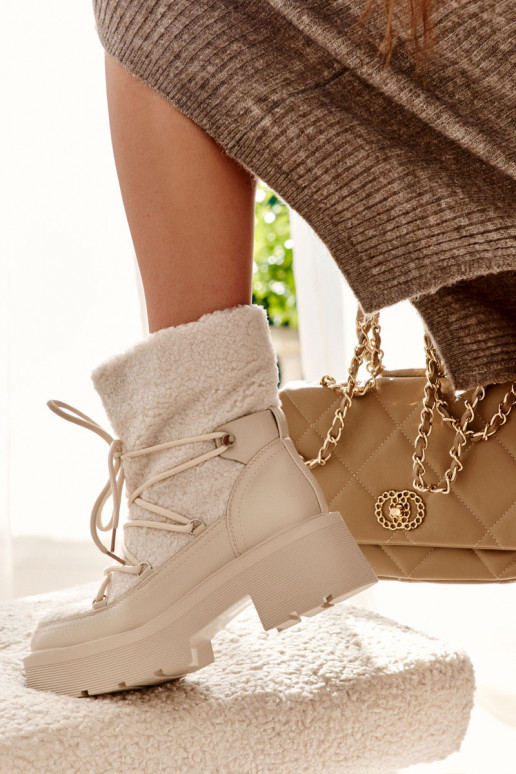 Naiste poolsaapad nööpidega... Naiste poolsaapad nööpidega...