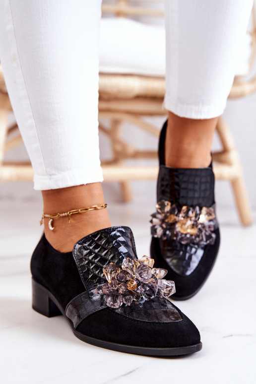 Seemisnakhsed jalatsid kaunistustega... Seemisnakhsed jalatsid kaunistustega...