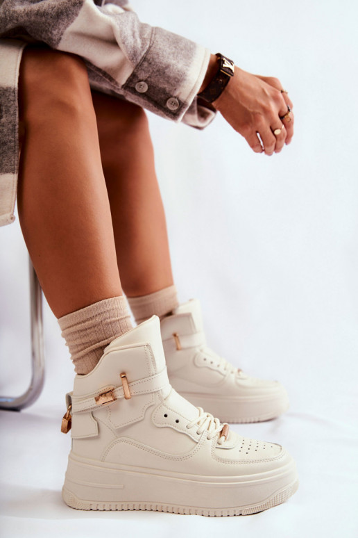 voodriga  spordijalatsid beeži värvi...