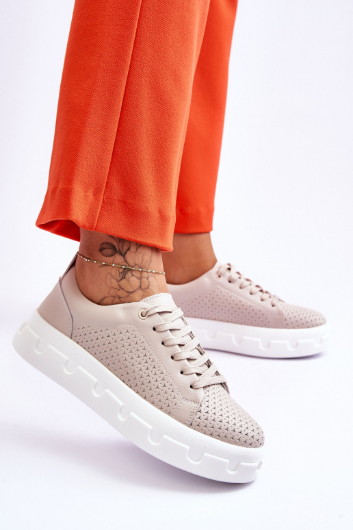 Spordijalatsid platvormiga beeži...