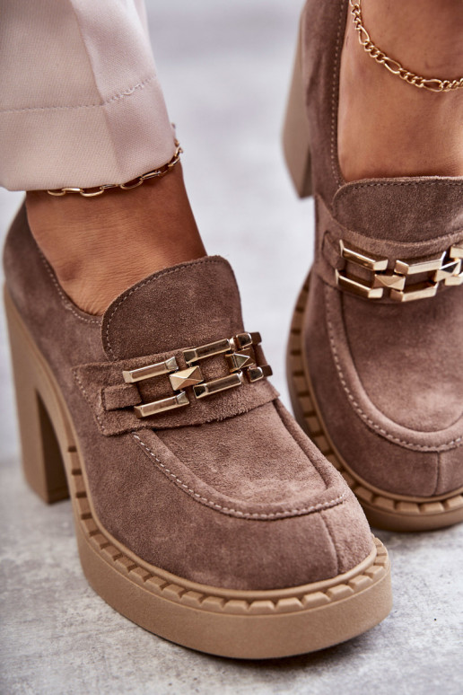 Seemisnakhsed jalatsid  beeži värvi... Seemisnakhsed jalatsid  beeži värvi...