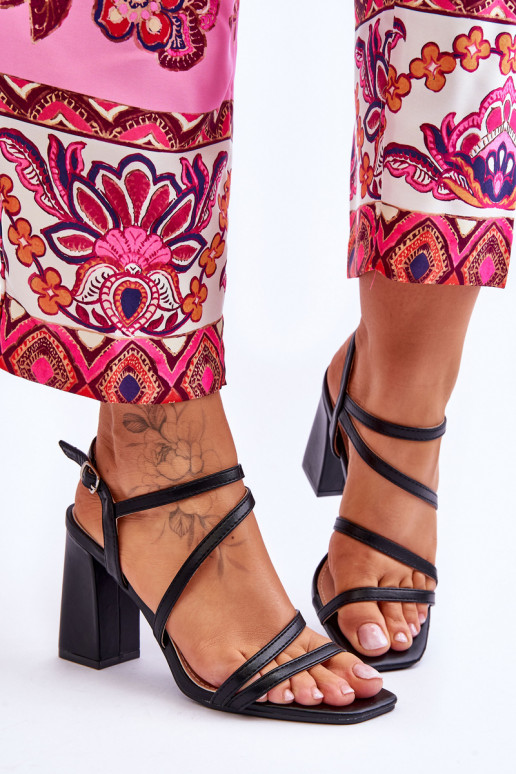 Naistesandaalid  mustad Florentina Naistesandaalid  mustad Florentina