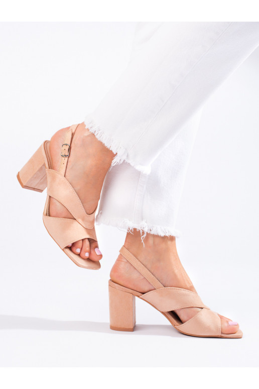 seemisnakhsed kingad  beeži värvi... seemisnakhsed kingad  beeži värvi...