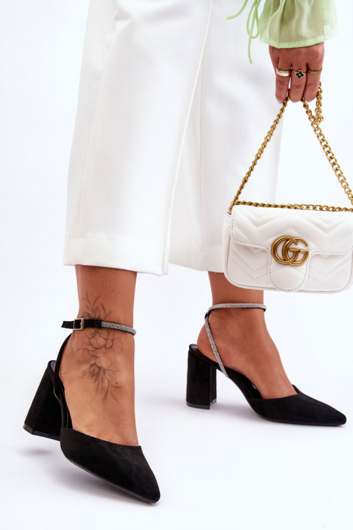 Kingad  mustad Lirosa Kingad  mustad Lirosa