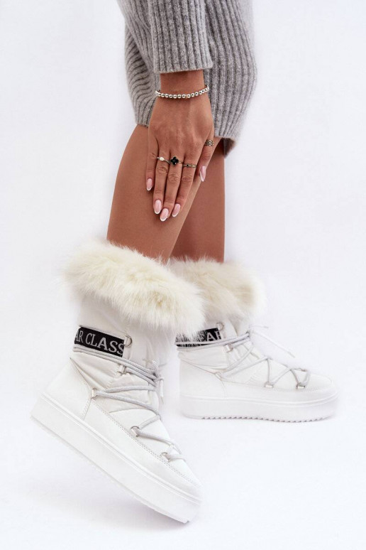 Nööpidega lumesaapad nööritavad...