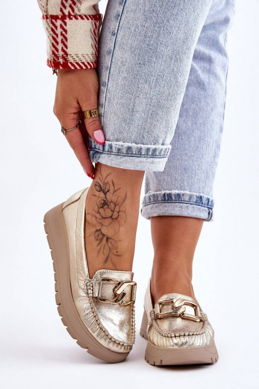 Mokassiinid platvormiga kaunistustega... Mokassiinid platvormiga kaunistustega...